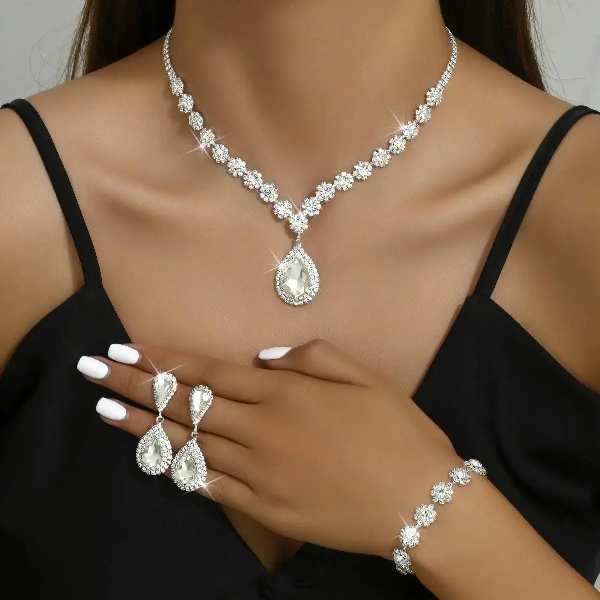 Women's 3 - Piece Jewelry Set - Elegant Necklace, Ear Studs & Bracelet - Xandu Limited