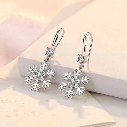 Elegant Snowflake Rhinestone Earrings - Fashionable Christmas Jewelry - Xandu Limited