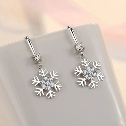 Elegant Snowflake Rhinestone Earrings - Fashionable Christmas Jewelry - Xandu Limited