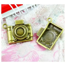 Unisex Camera Charm Pendant - Stylish Photography - Inspired Jewelry - Xandu Limited